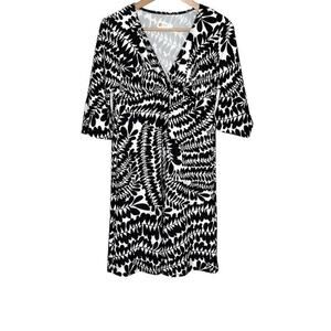 Spunk Wear Womens Dress Black Leaf Print Stretch V Neck Outdoor Comfort Nylon